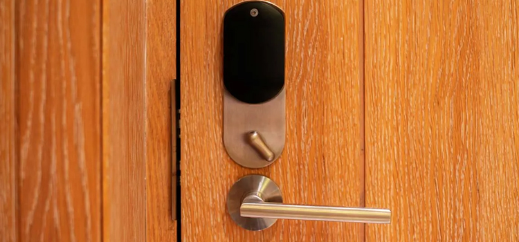Automatic Locking Door Knob Cupertino